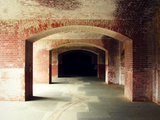 fort-point-arches